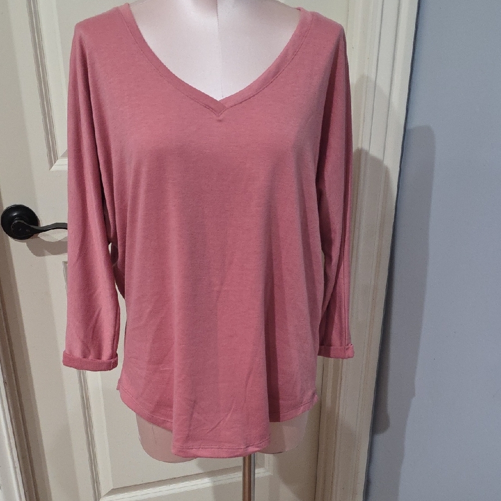 Women's Pink‎ V-Neck Top